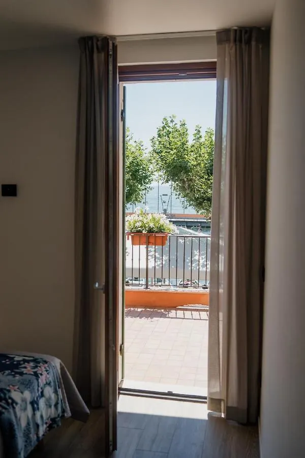 Welcome Traveller La Casa Degli Acquerelli Garda