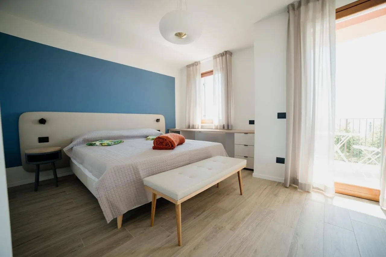 Welcome Traveller La Casa Degli Acquerelli Garda  Apartment